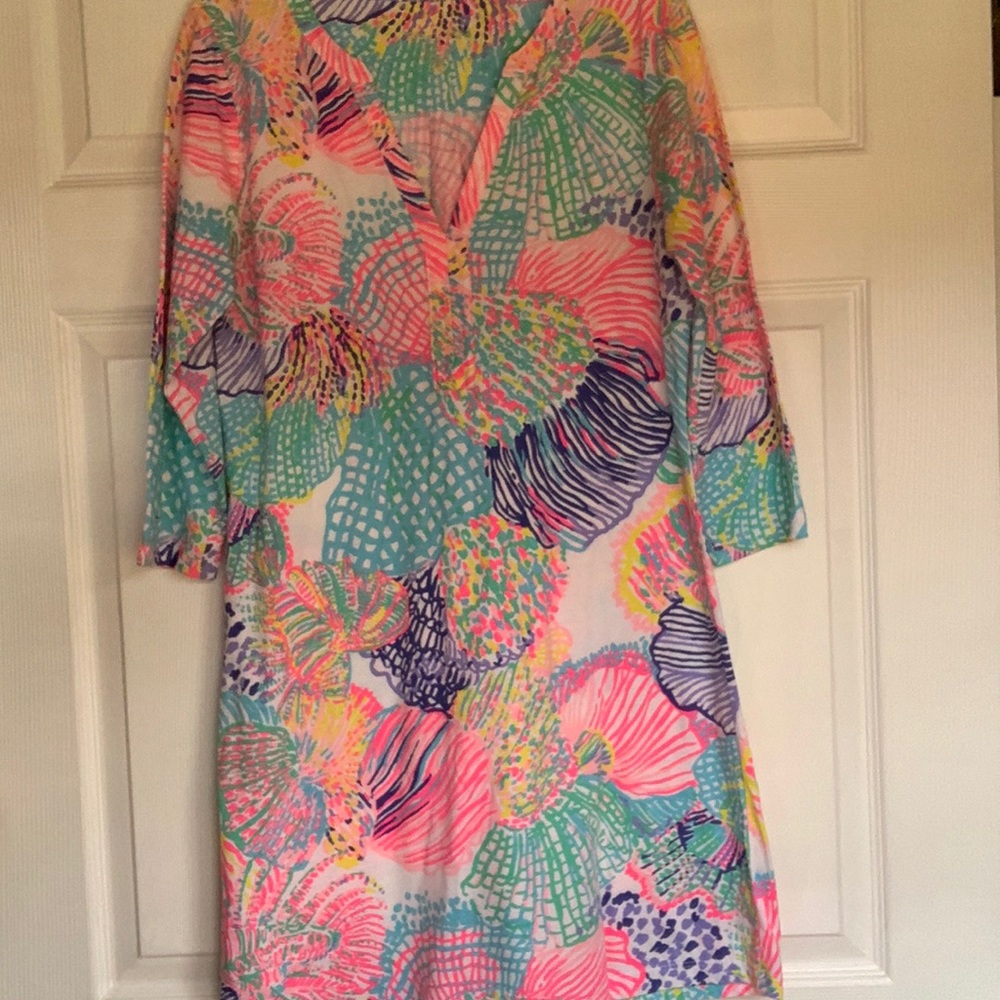 Lilly Pulitzer 3/4 sleeve short dress v neck